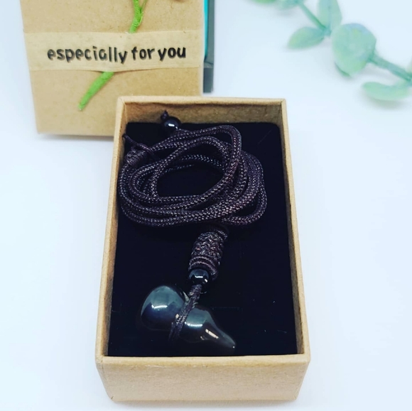 Black Obsidian Gourd necklace in a gift box - Picture 3 of 4